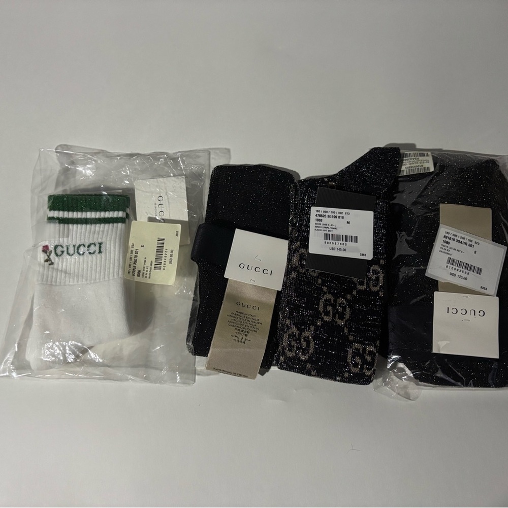 Gucci Women's White and Black Hosiery Collection